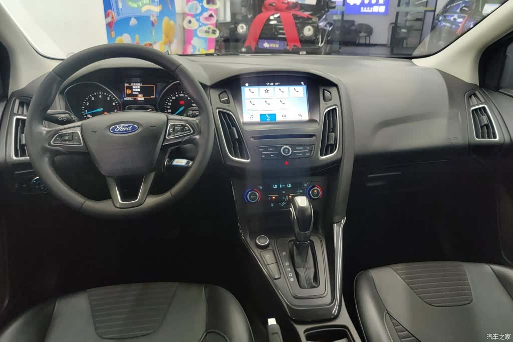 Ford Focus, 2016 12