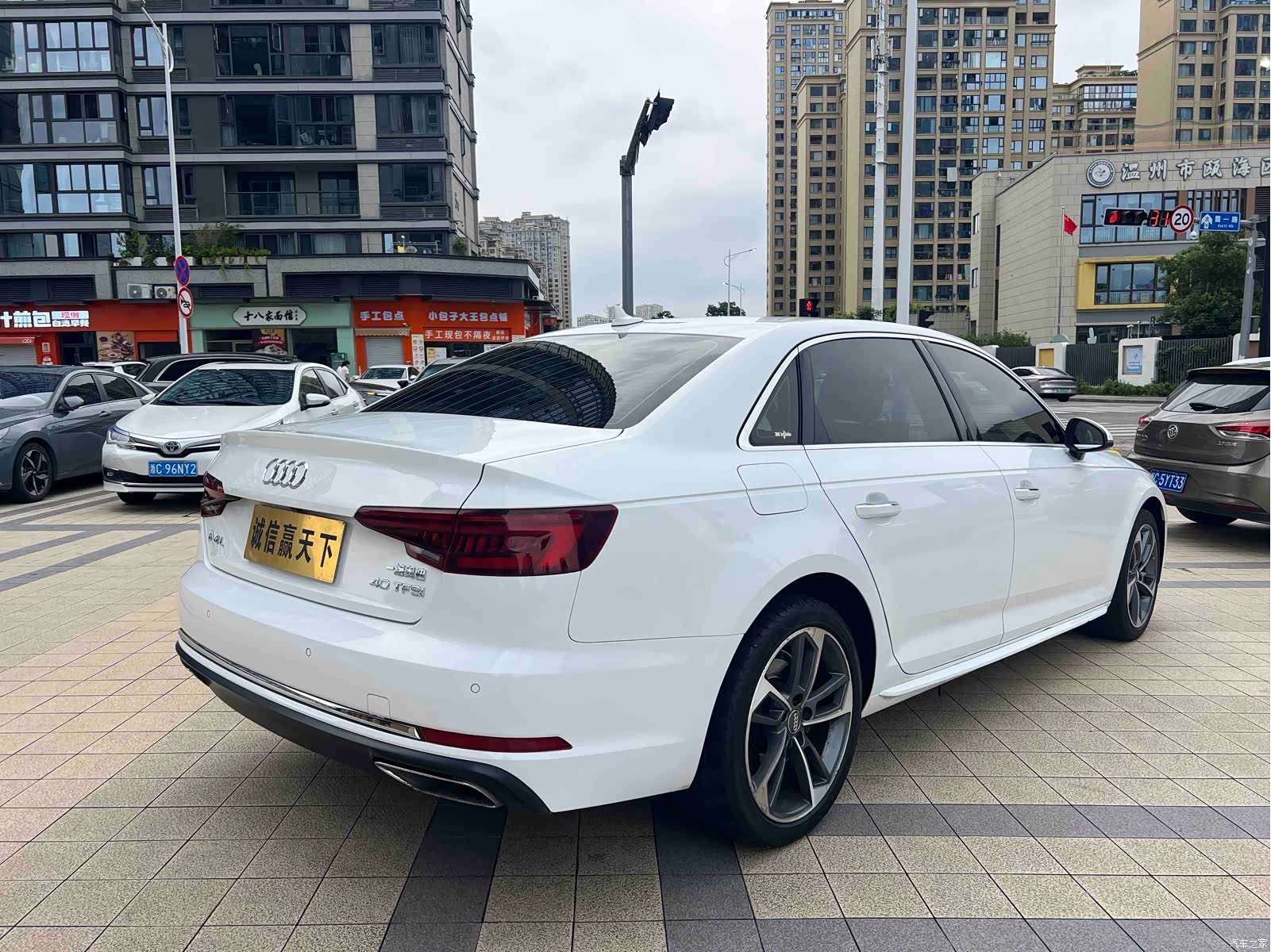 Audi A4L, 2019 18