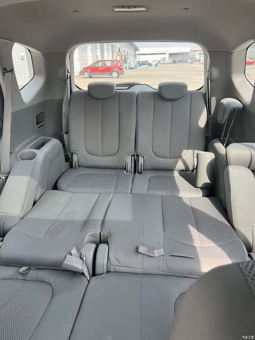 Kia 7, 2011 17