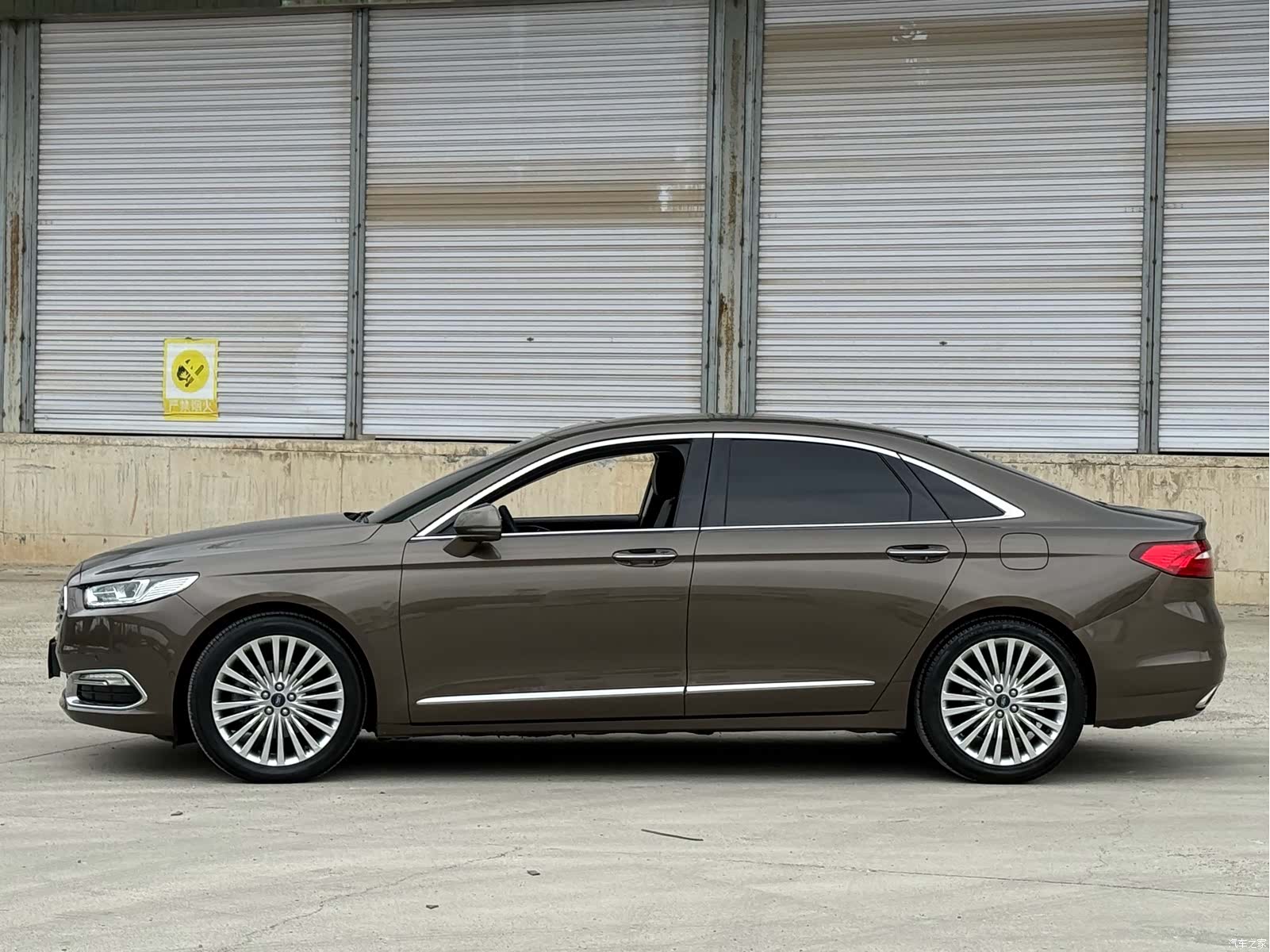 Ford Taurus, 2016 7