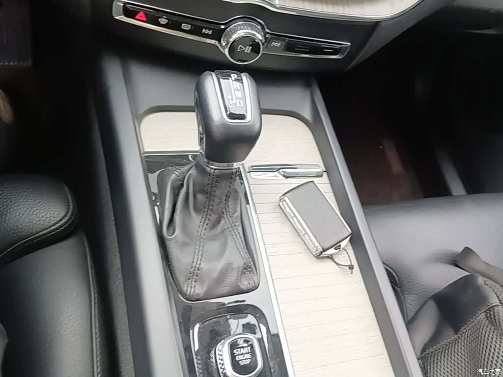 Volvo XC60, 2019 14
