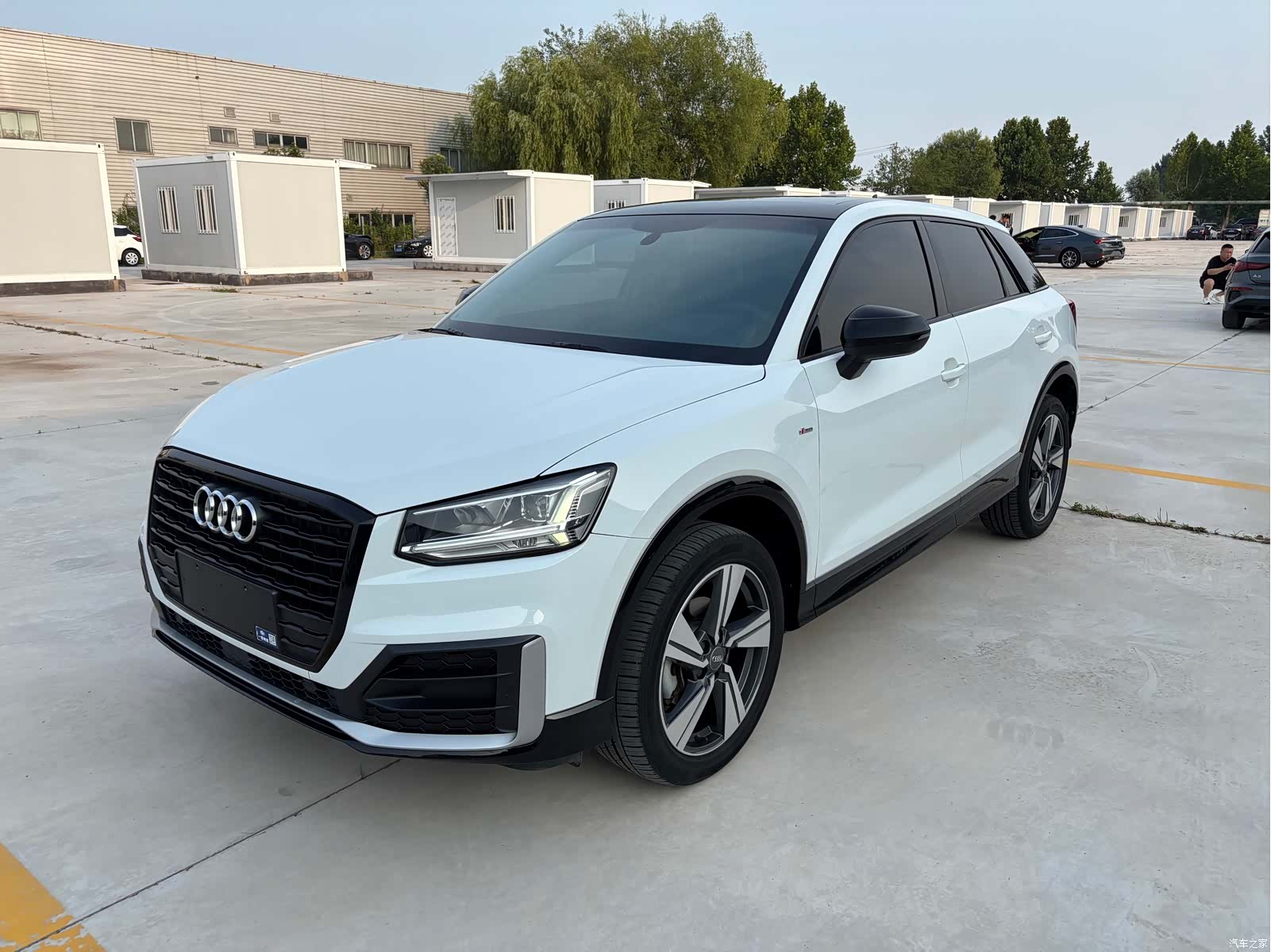Audi Q2L, 2021 1