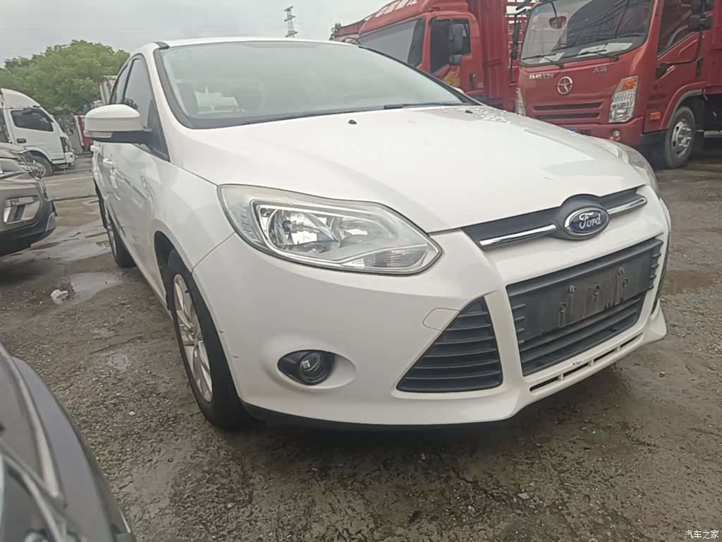 Ford Focus, 2014 4