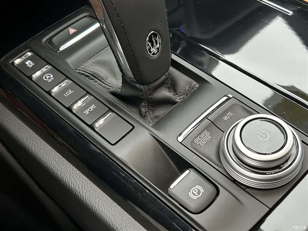 Maserati Ghibli, 2024 30