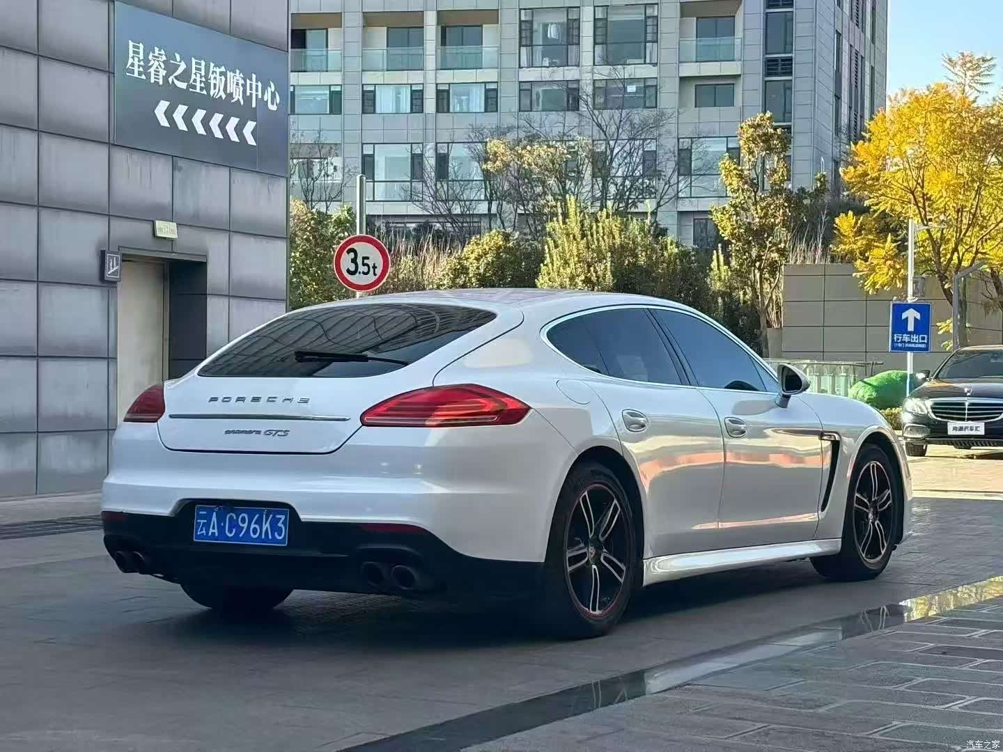 Porsche Panamera, 2013 7