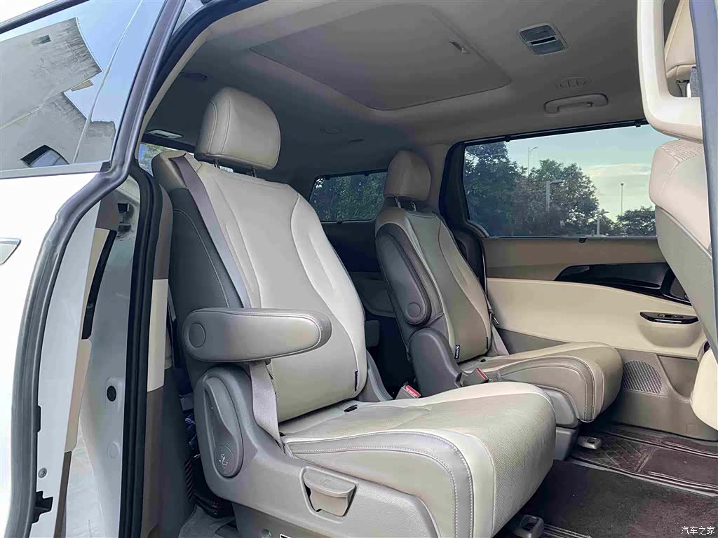Kia Carnival, 2023 8