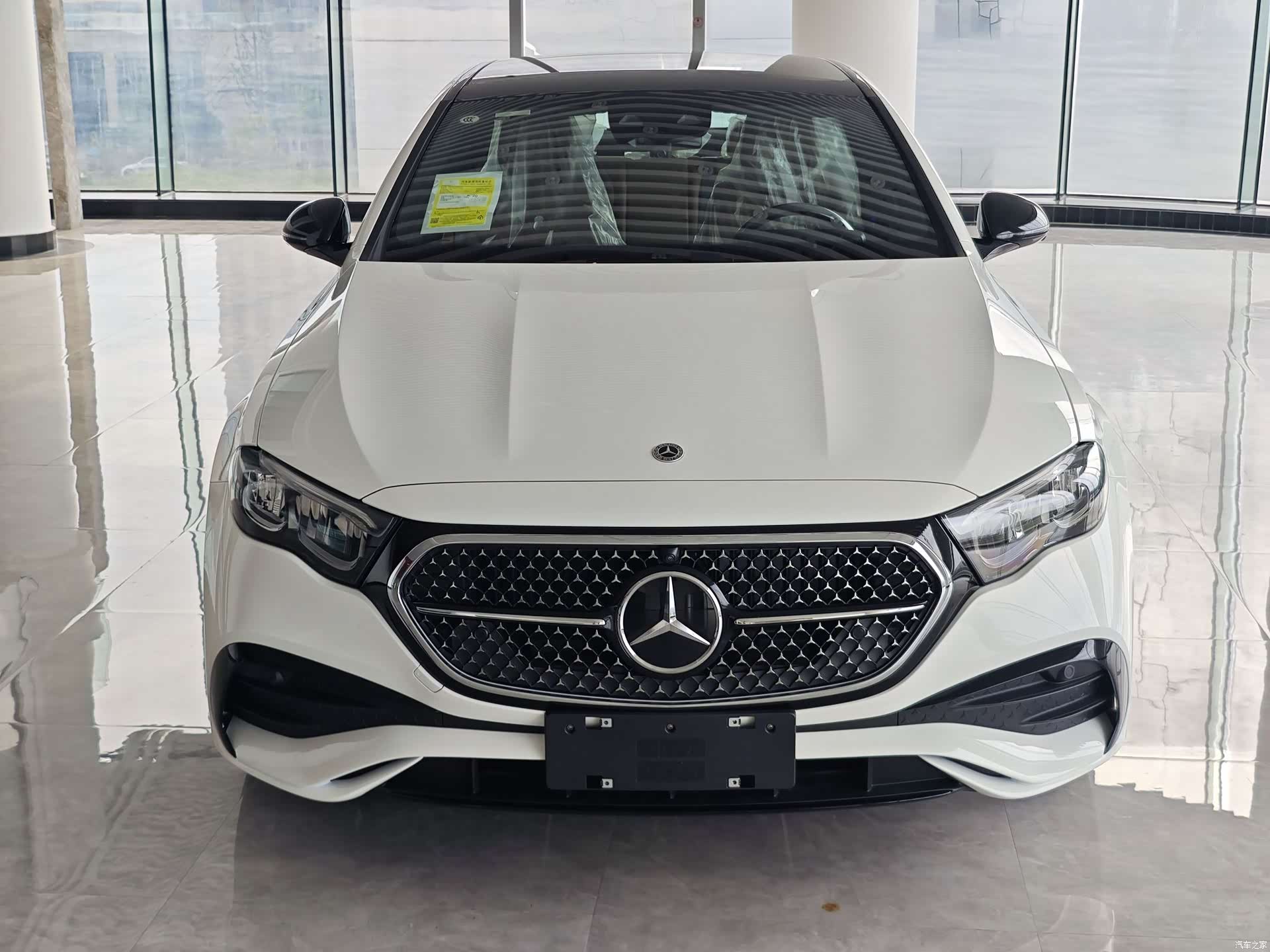 Mercedes-Benz E-Class, 2026 2