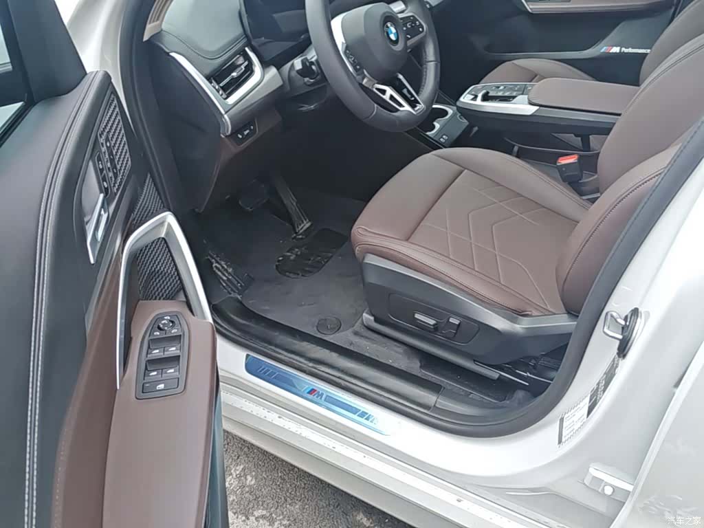 BMW X1, 2025 23