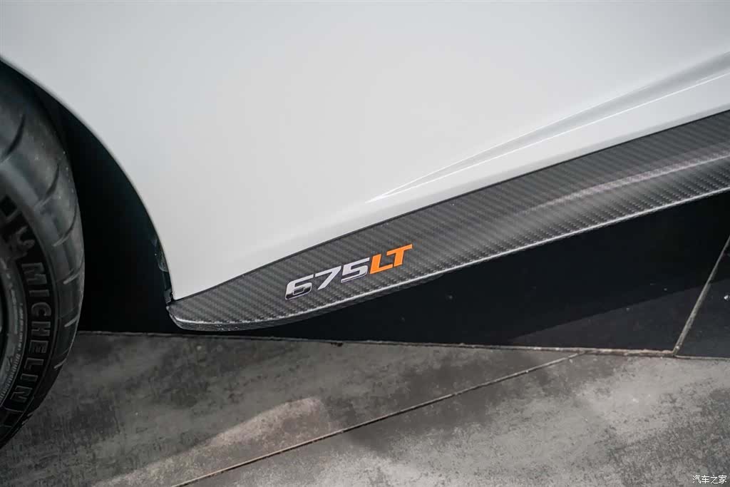 McLaren 675LT, 2017 6