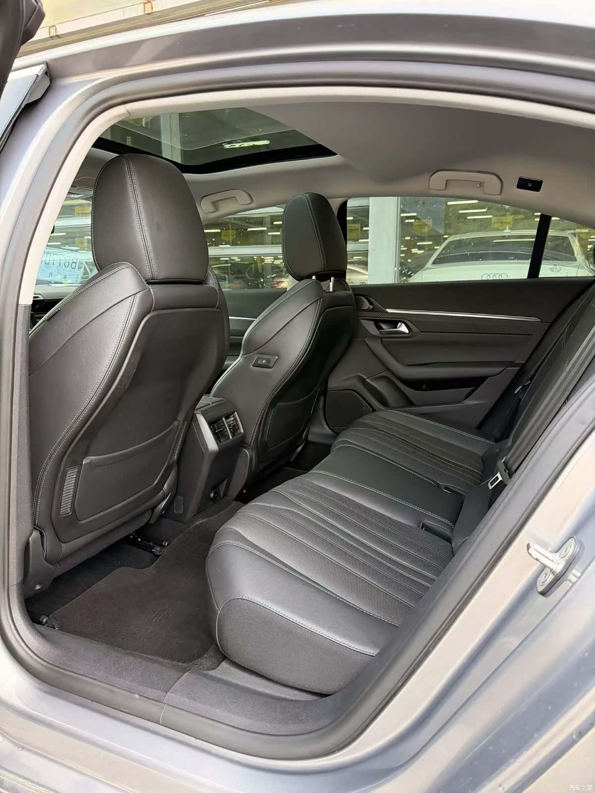Peugeot 508L, 2024 6