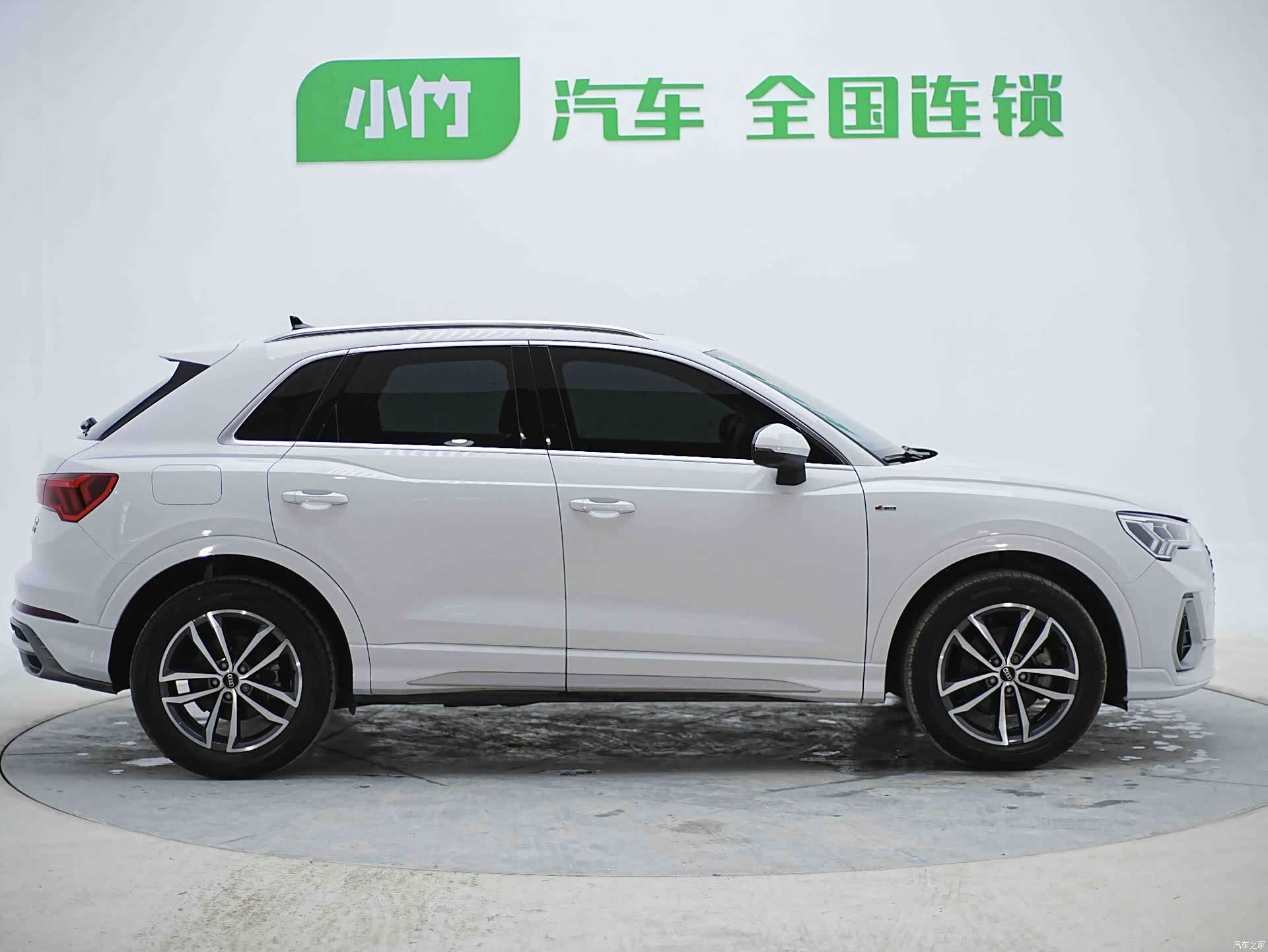 Audi Q3, 2023 4