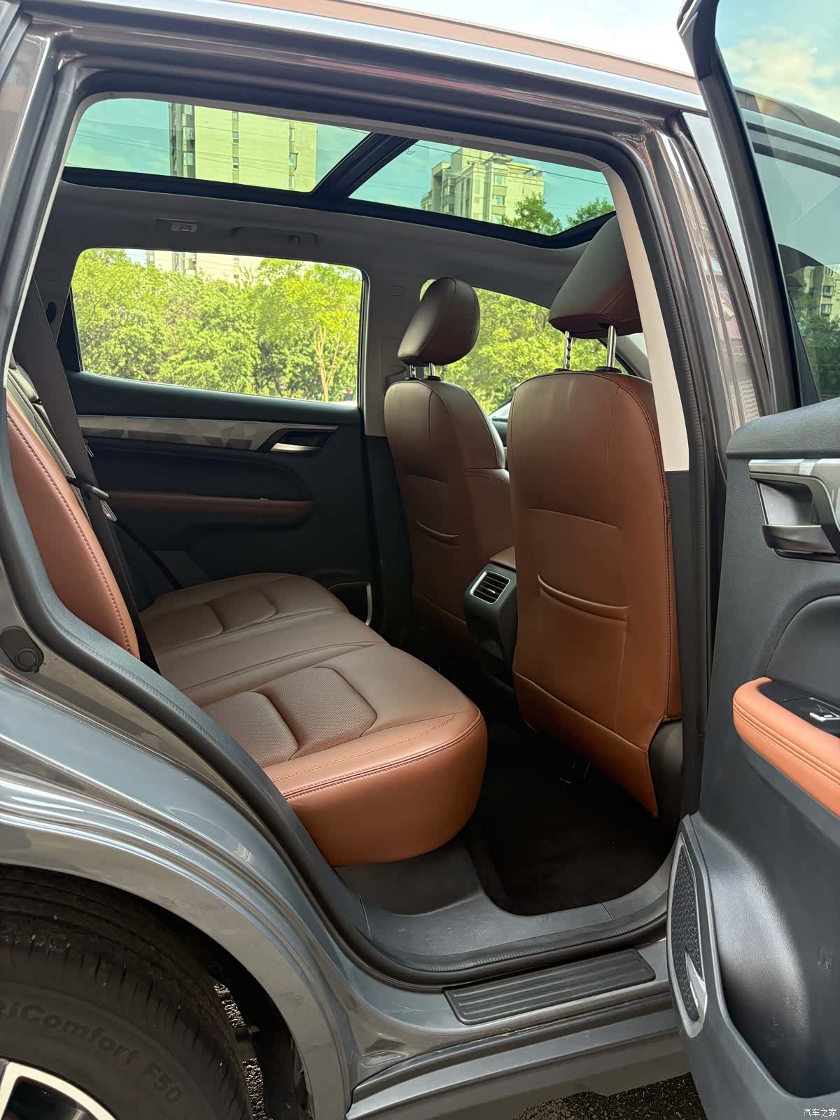 Geely X6, 2022 27