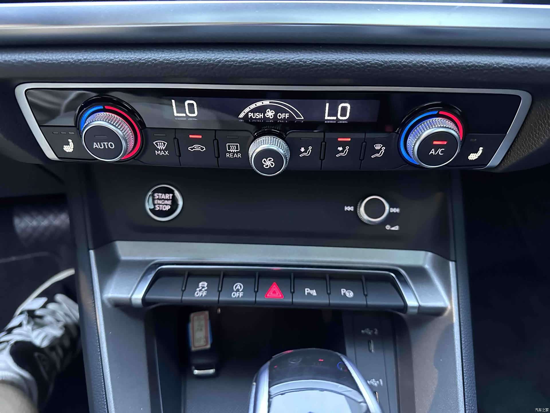 Audi Q3, 2022 14