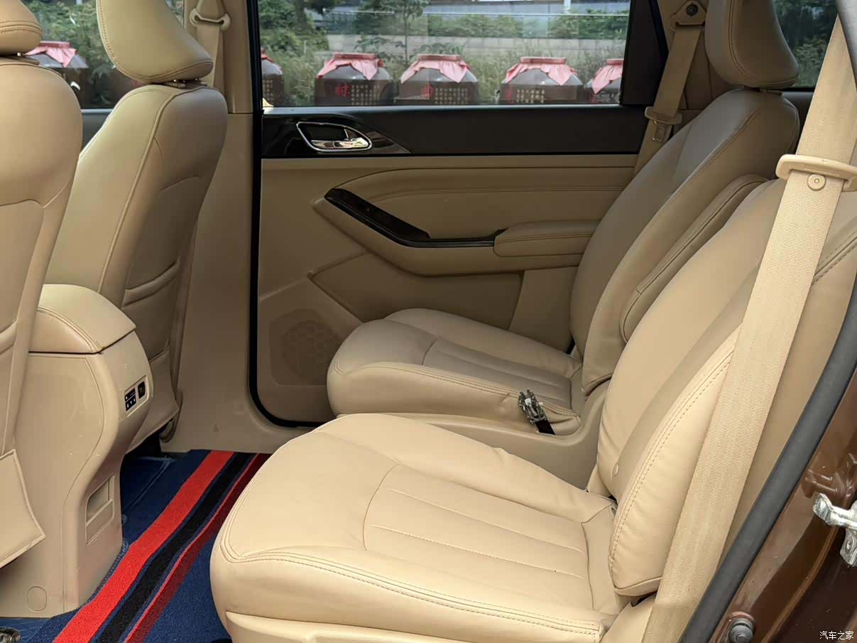 Wuling 730, 2016 9