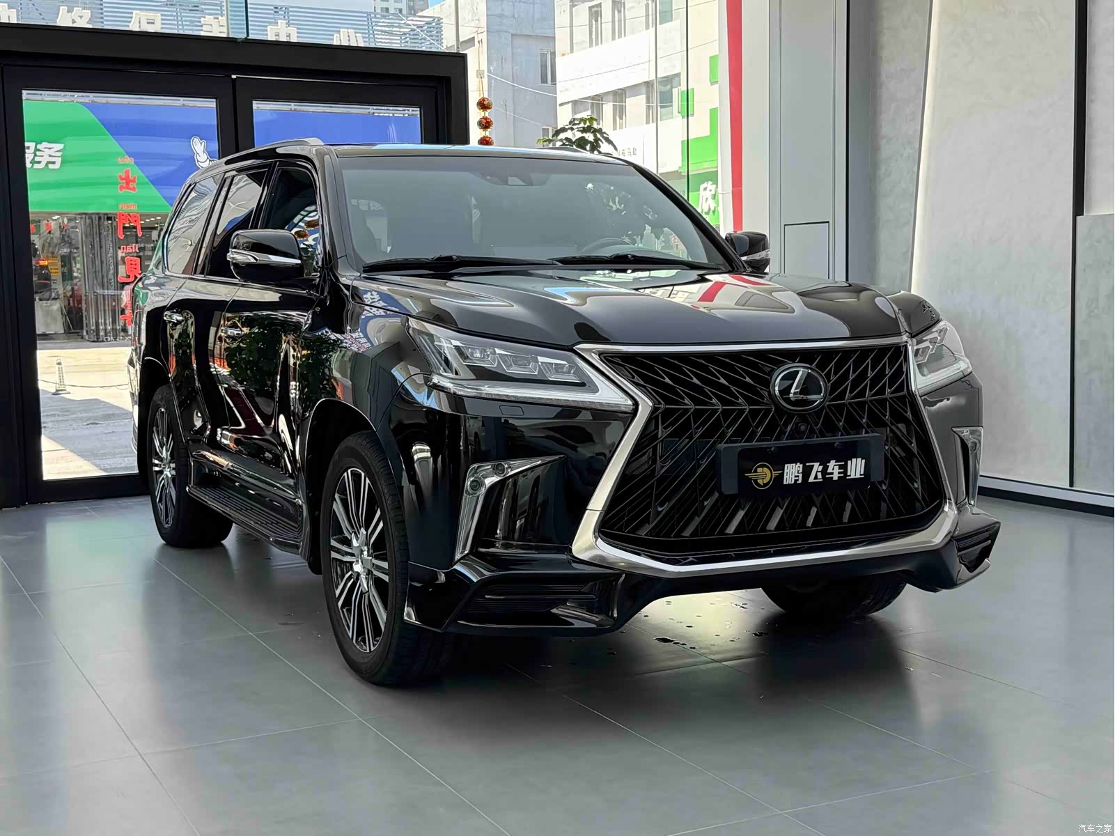 Lexus LX, 2019 3