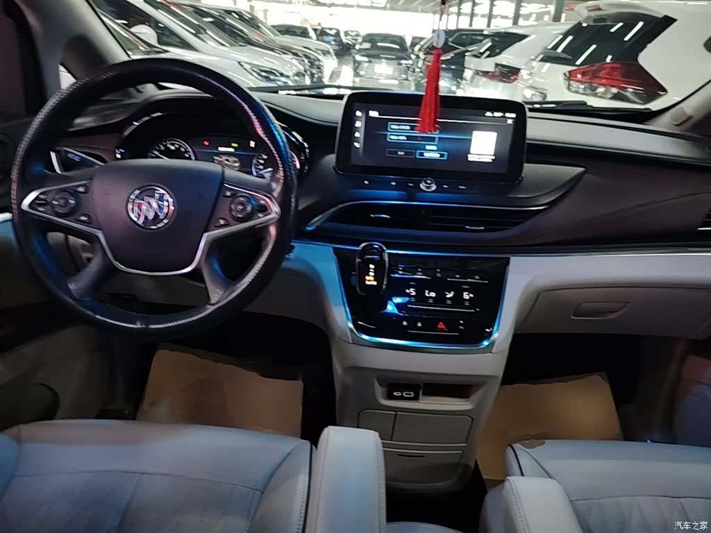 Buick GL8, 2021 10