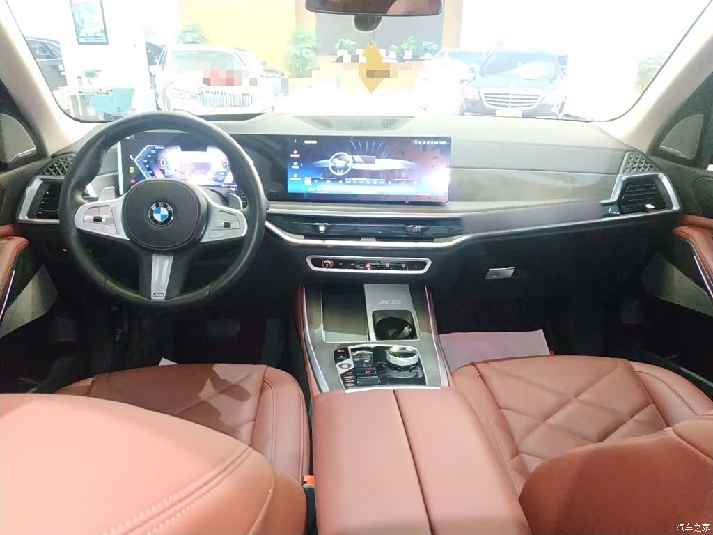 BMW X5, 2025 10