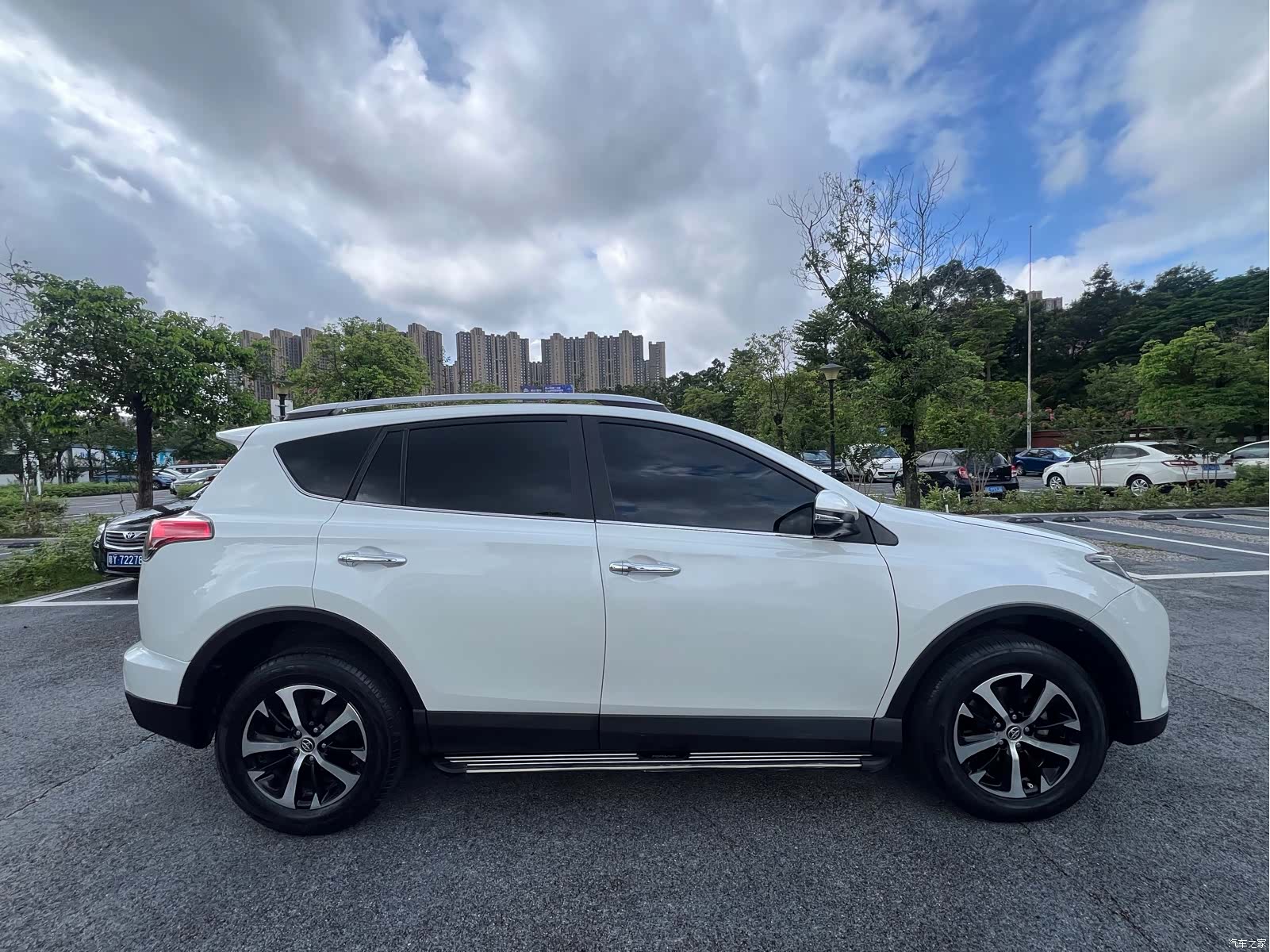 Toyota RAV4, 2019 8