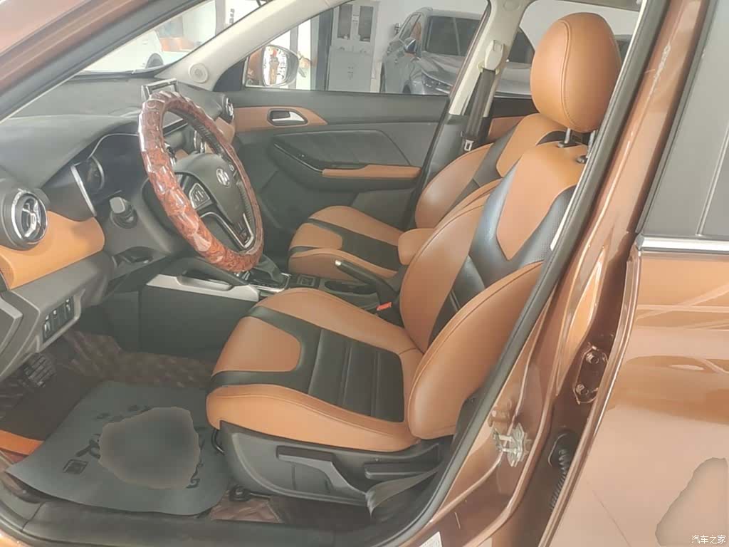 BAIC X35, 2018 15