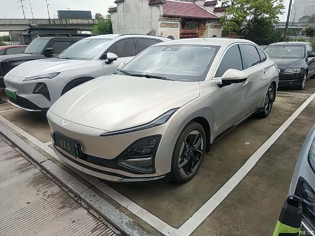 Wuling Starlight, 2024 1