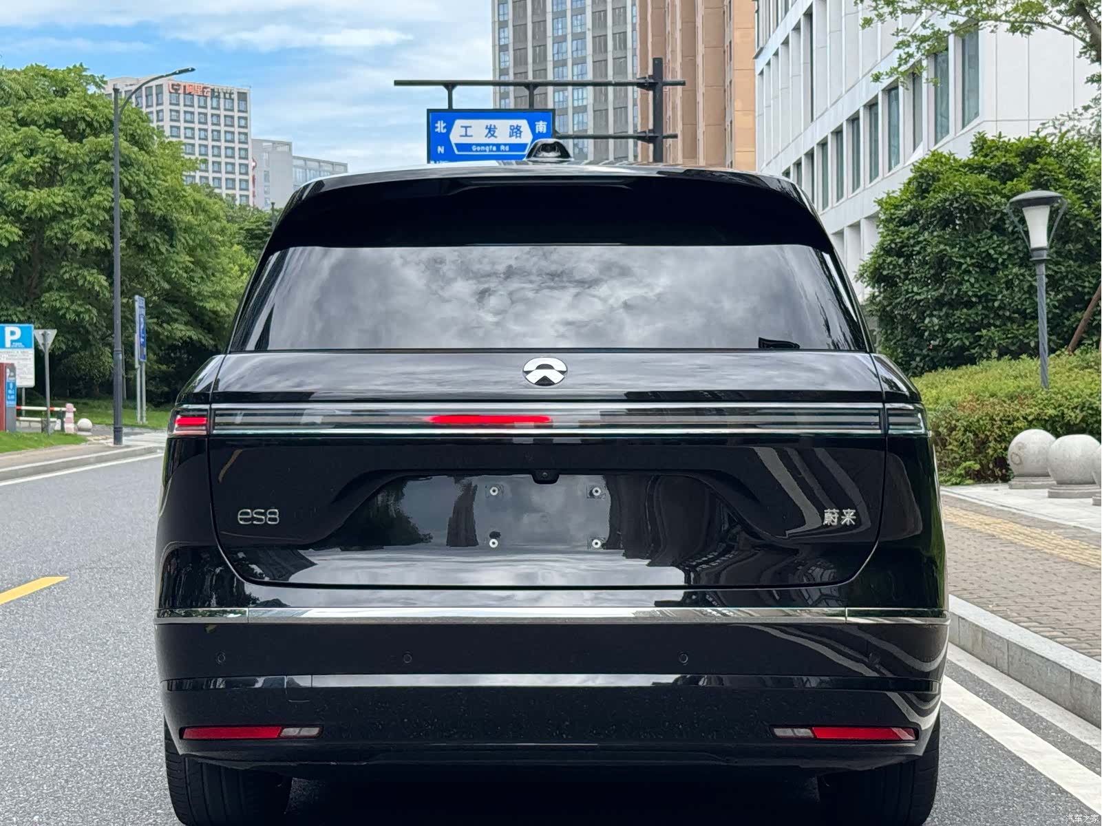 NIO ES8, 2026 11