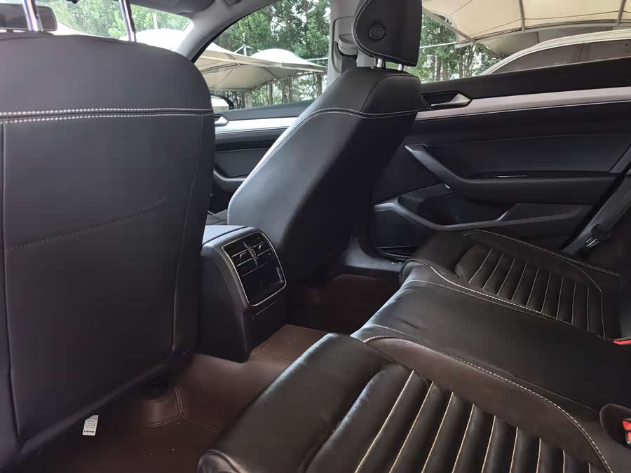 Volkswagen Magotan 2022, фото 11