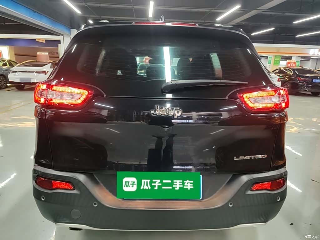 Jeep Cherokee, 2017 6