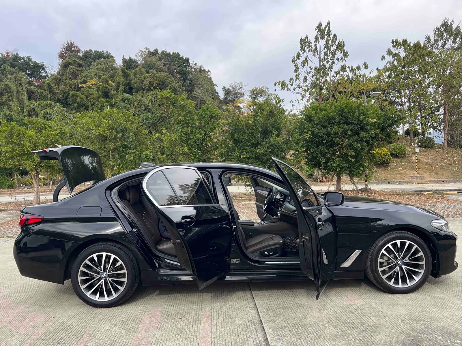 BMW 5 Series, 2019 23