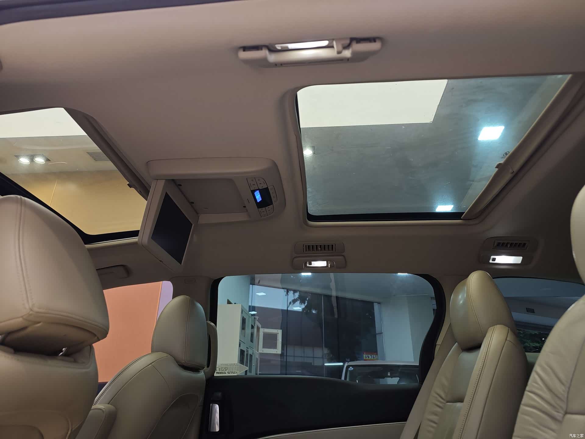 Buick GL8, 2015 28