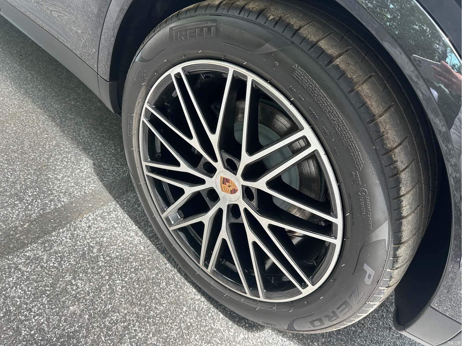 Porsche Cayenne, 2025 12