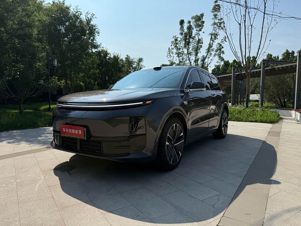 Li Auto L6