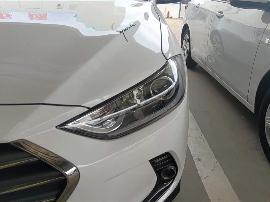 Hyundai Lead Hyundai Lead