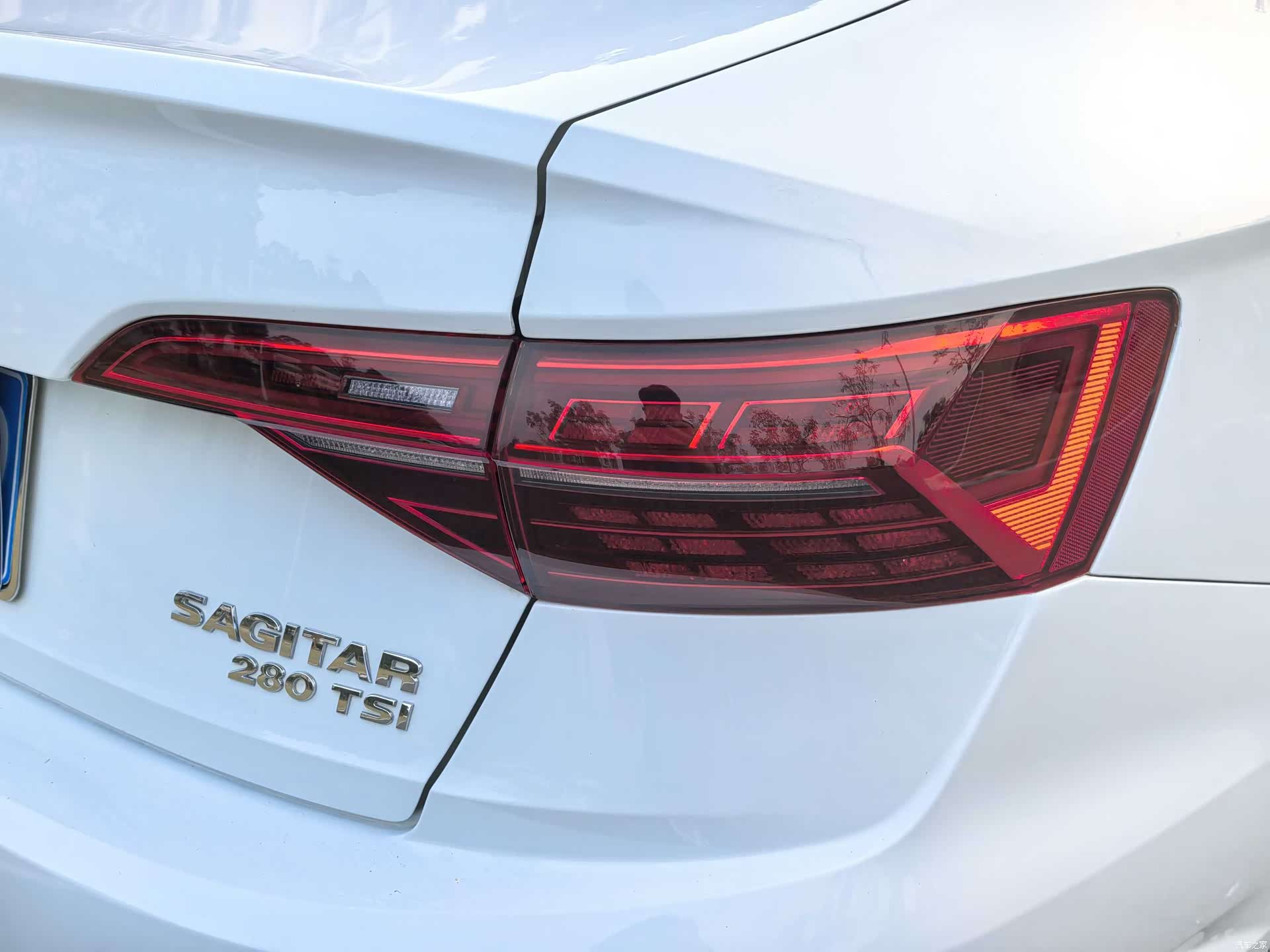 Volkswagen Sagitar, 2019 8