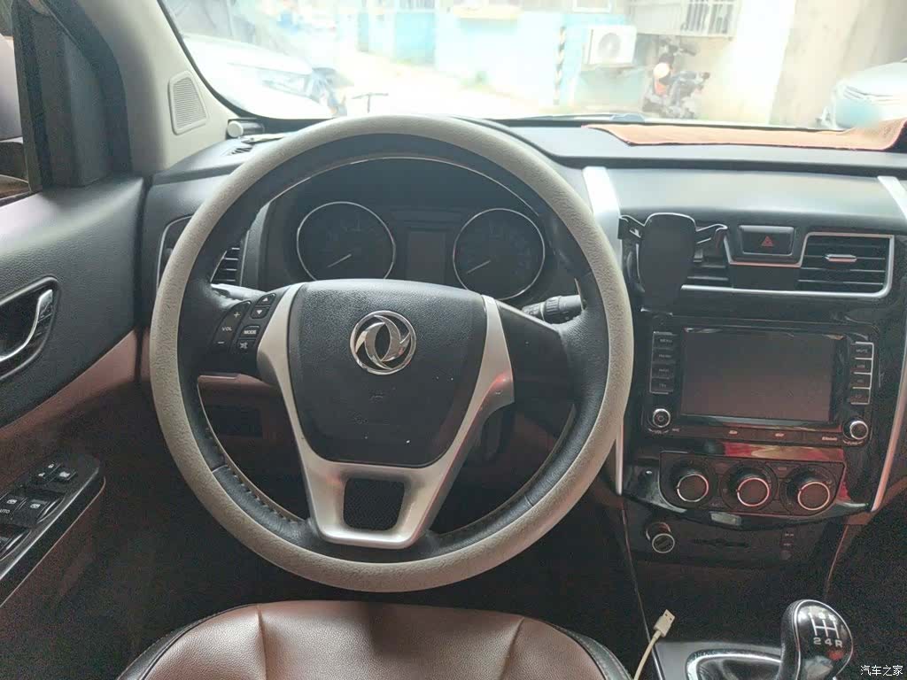 DongFeng SX6, 2017 3