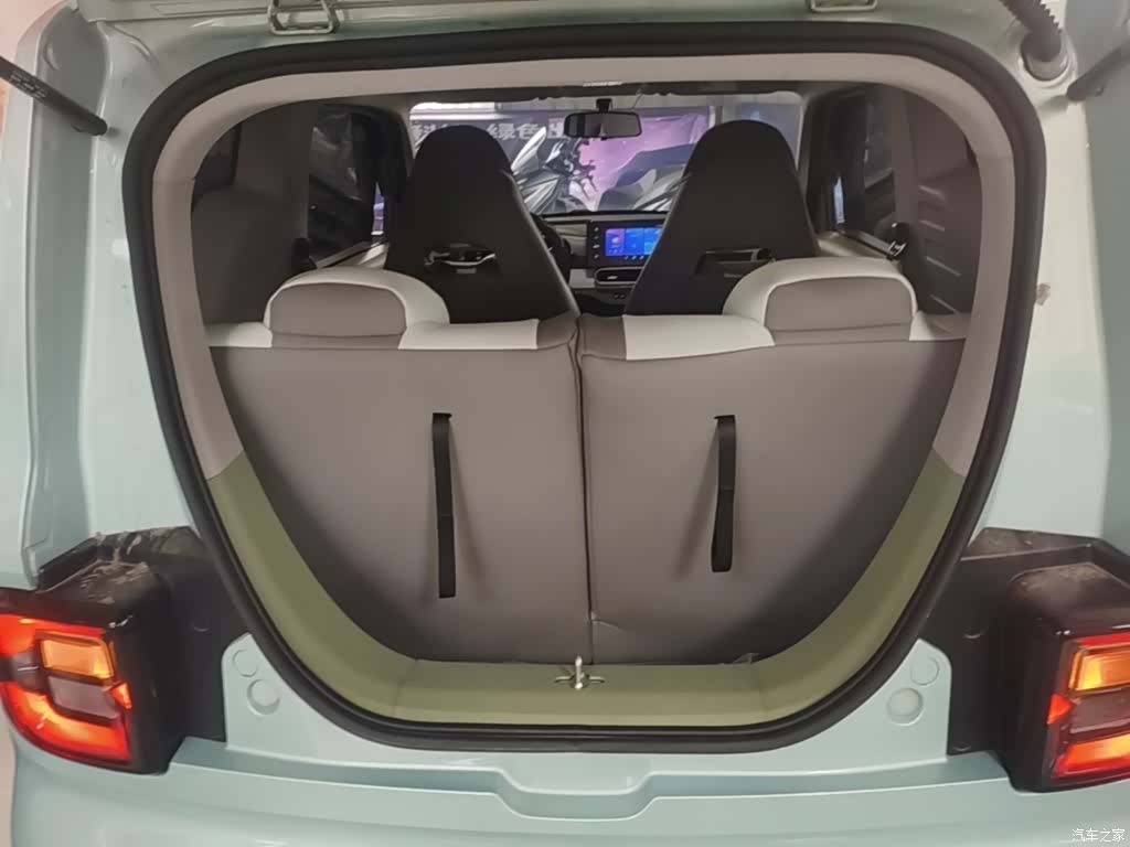 Geely Panda, 2025 19