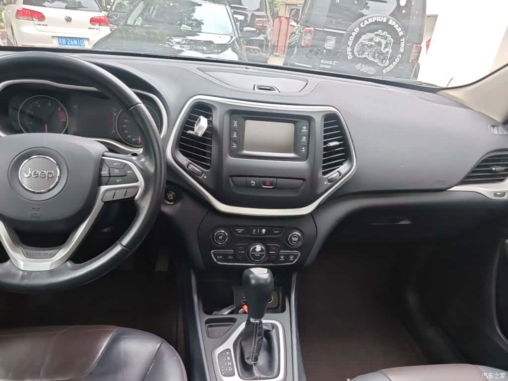 Jeep Cherokee, 2016 13
