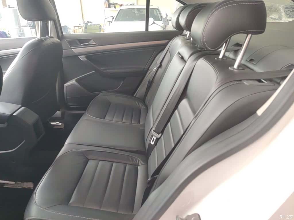 Volkswagen Lavida, 2017 17