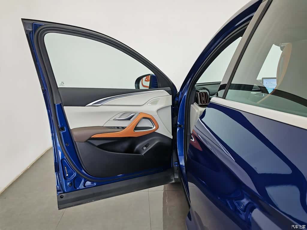 BYD Song, 2022 8
