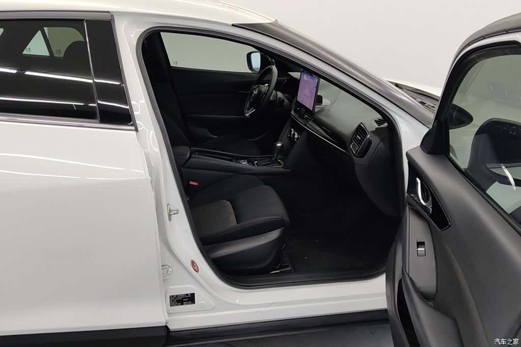 Mazda CX-4, 2020 8