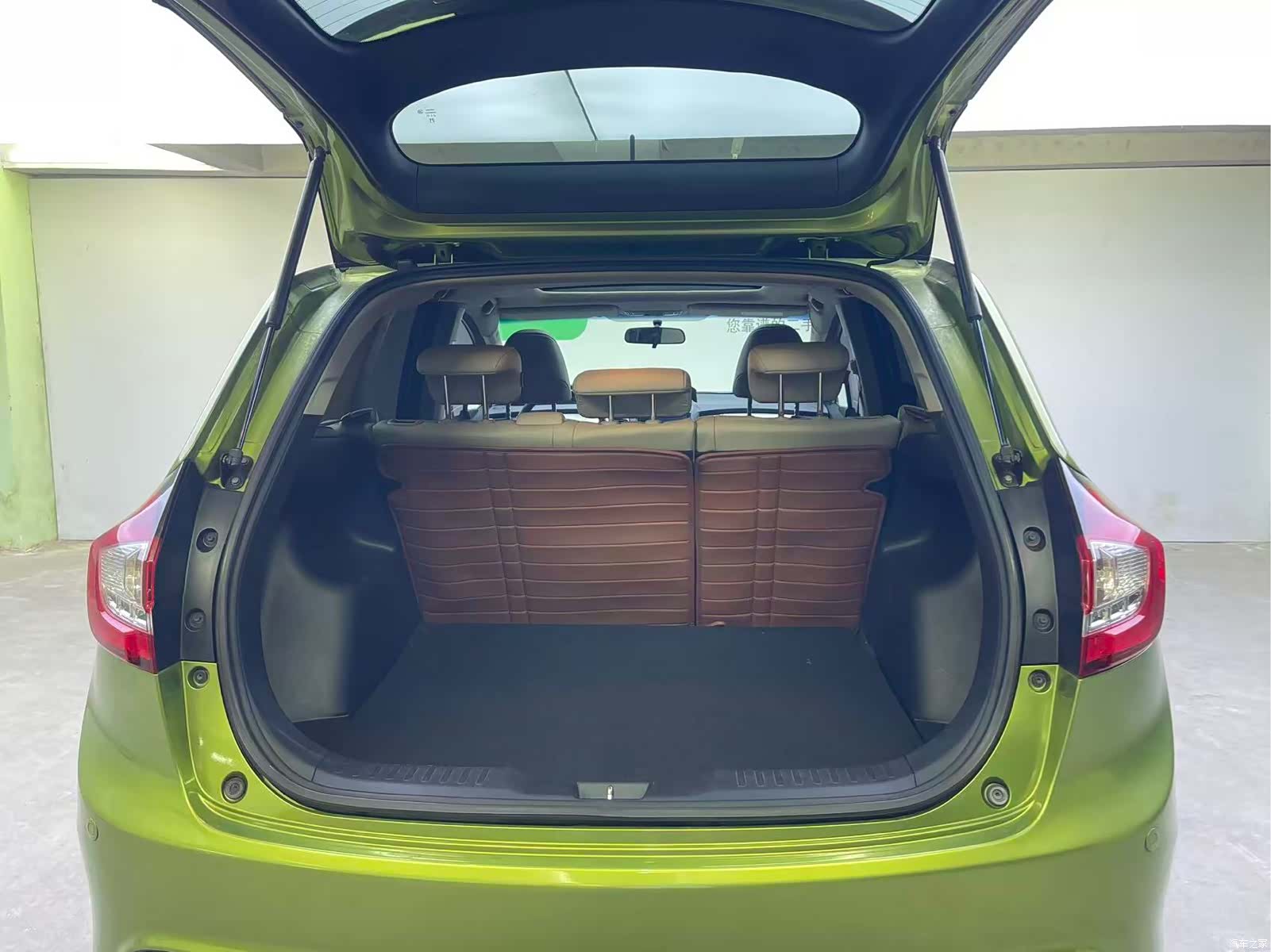 Honda Jade, 2013 22