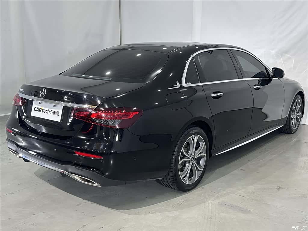 Mercedes-Benz E-Class, 2023 20