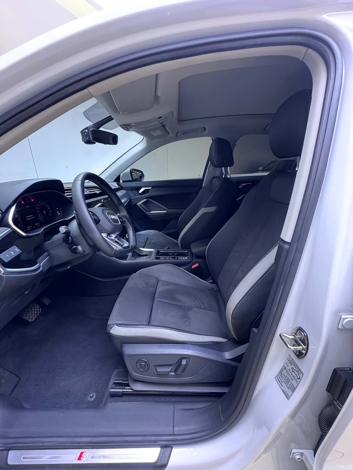 Audi Q3, 2022 21