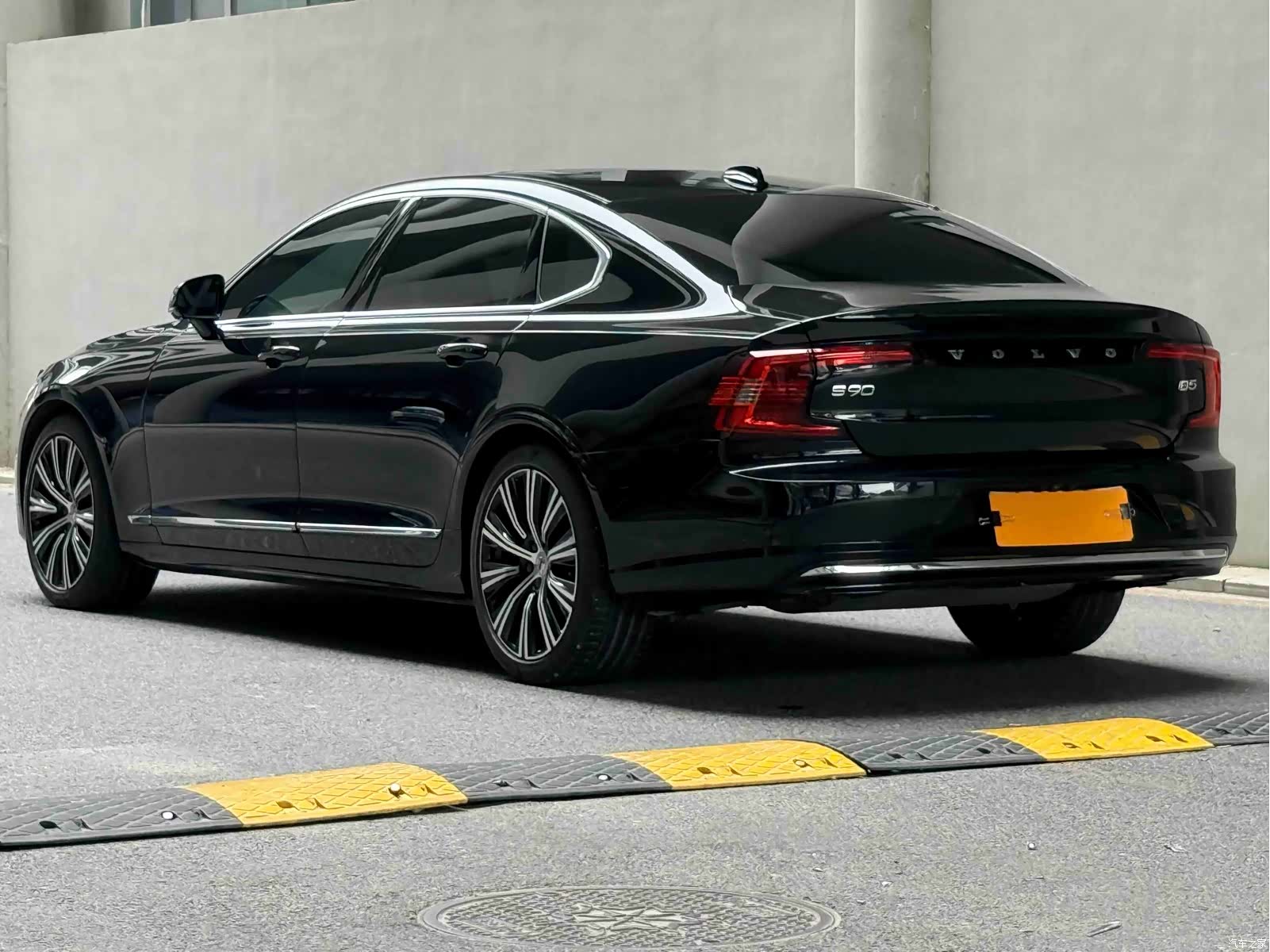 Volvo S90, 2024 4