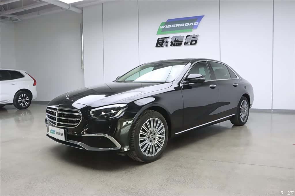 Mercedes-Benz E-Class, 2021 1