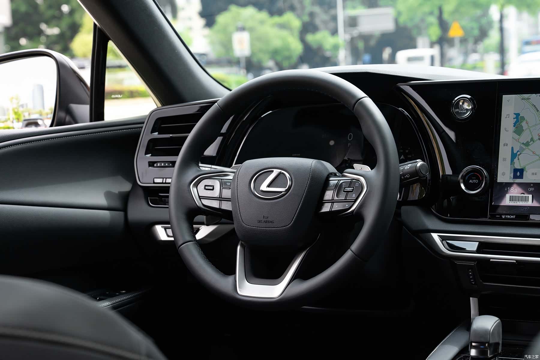 Lexus RX, 2025 13