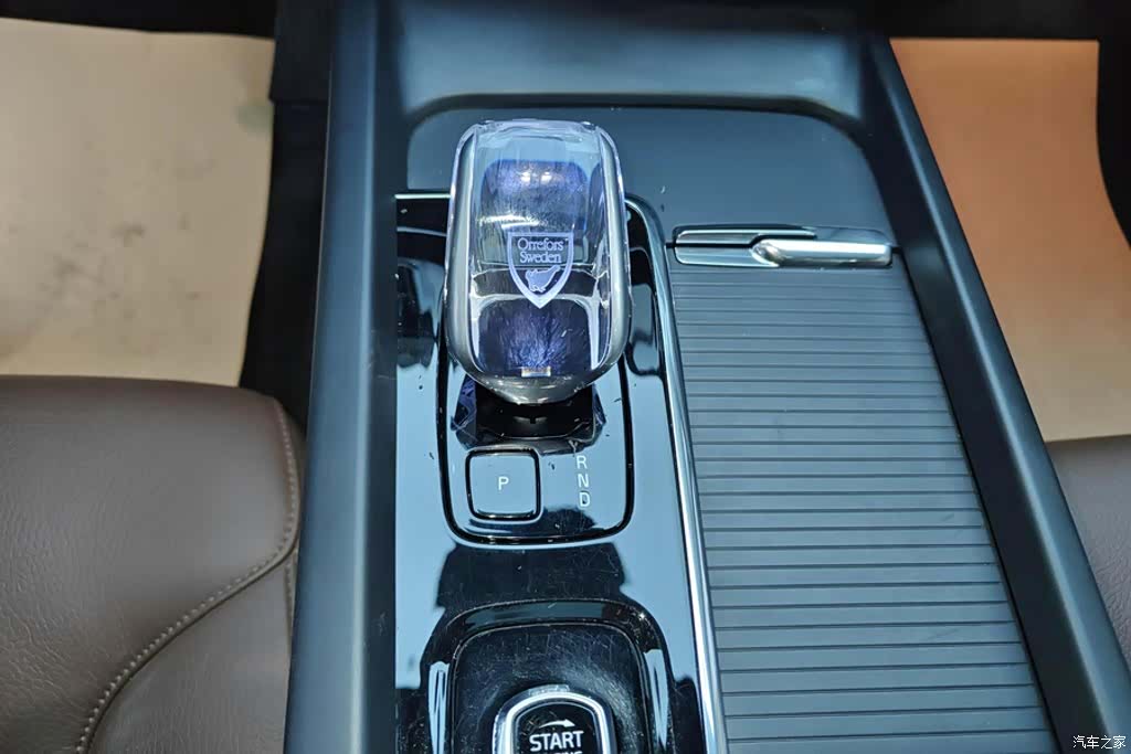 Volvo XC60, 2024 16