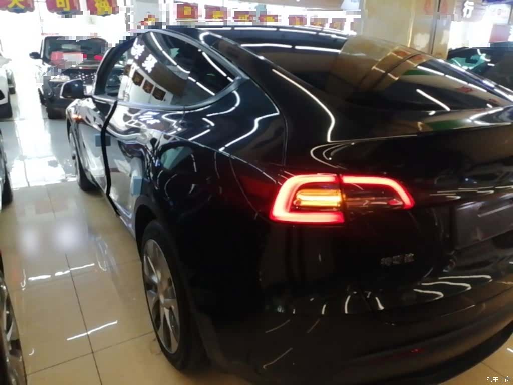 Tesla Model Y, 2022 все фото
