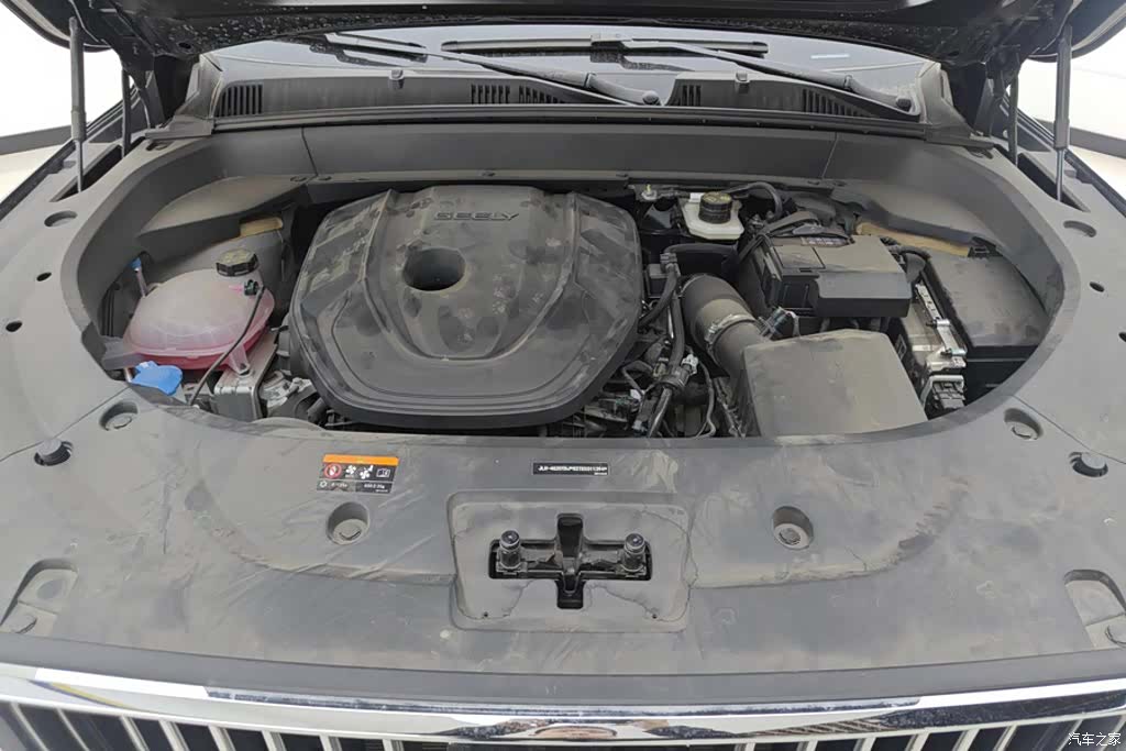 Geely Xingyue L, 2025 10