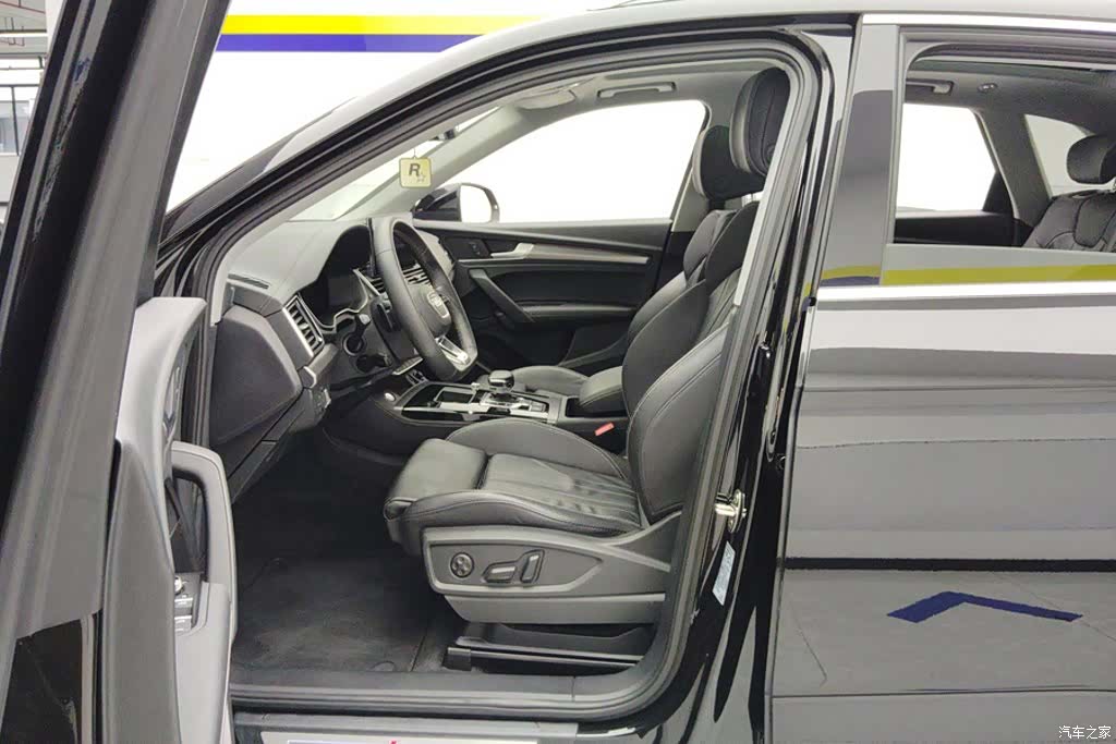 Audi Q5L, 2022 9