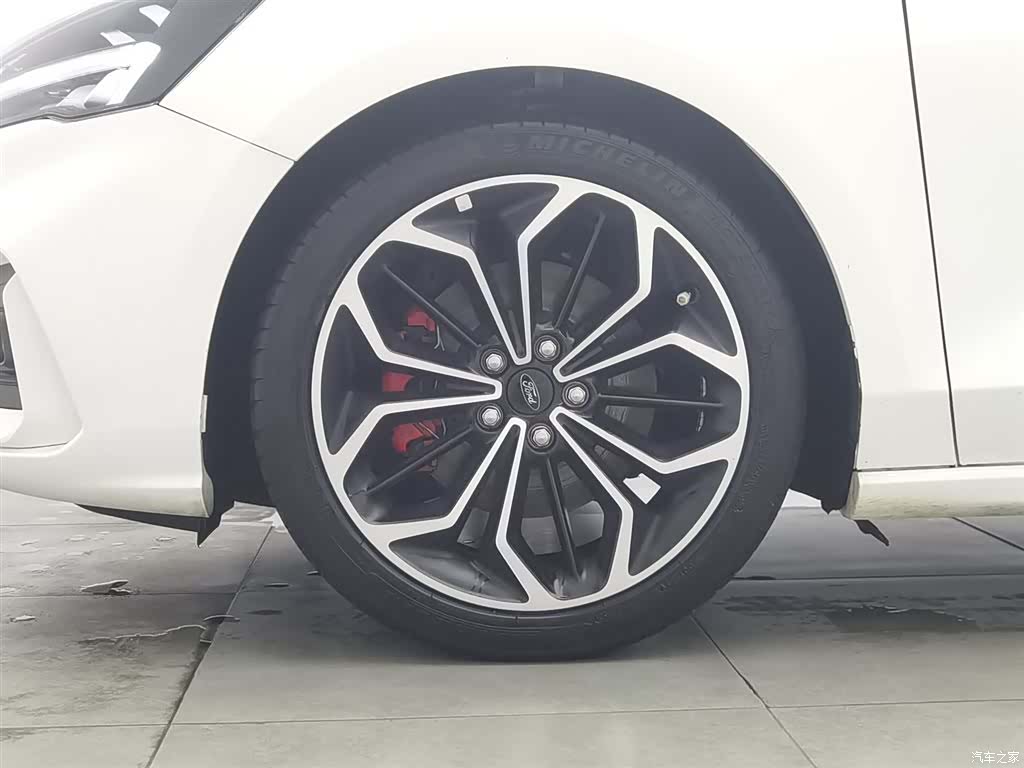 Ford Focus, 2021 17